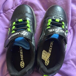 vtg Heelys shoes Boys Sz3 Black green Wheeled Skater Active Sneakers- Near Mint